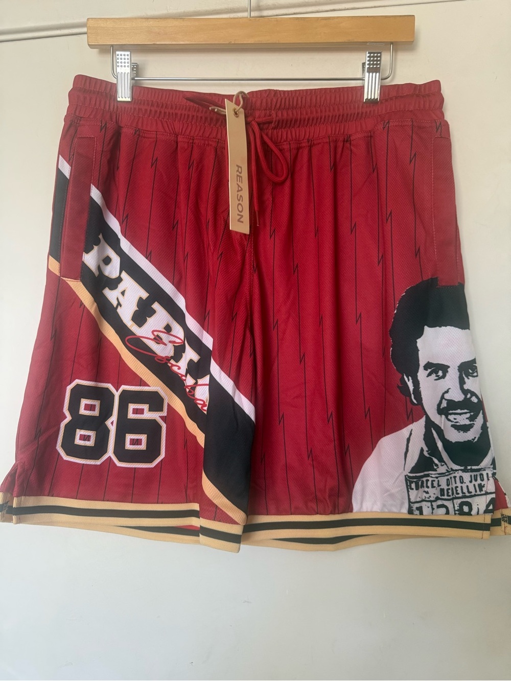 Reason Pablo Escobar Basketball Shorts Red Graphic Mens Large NWT